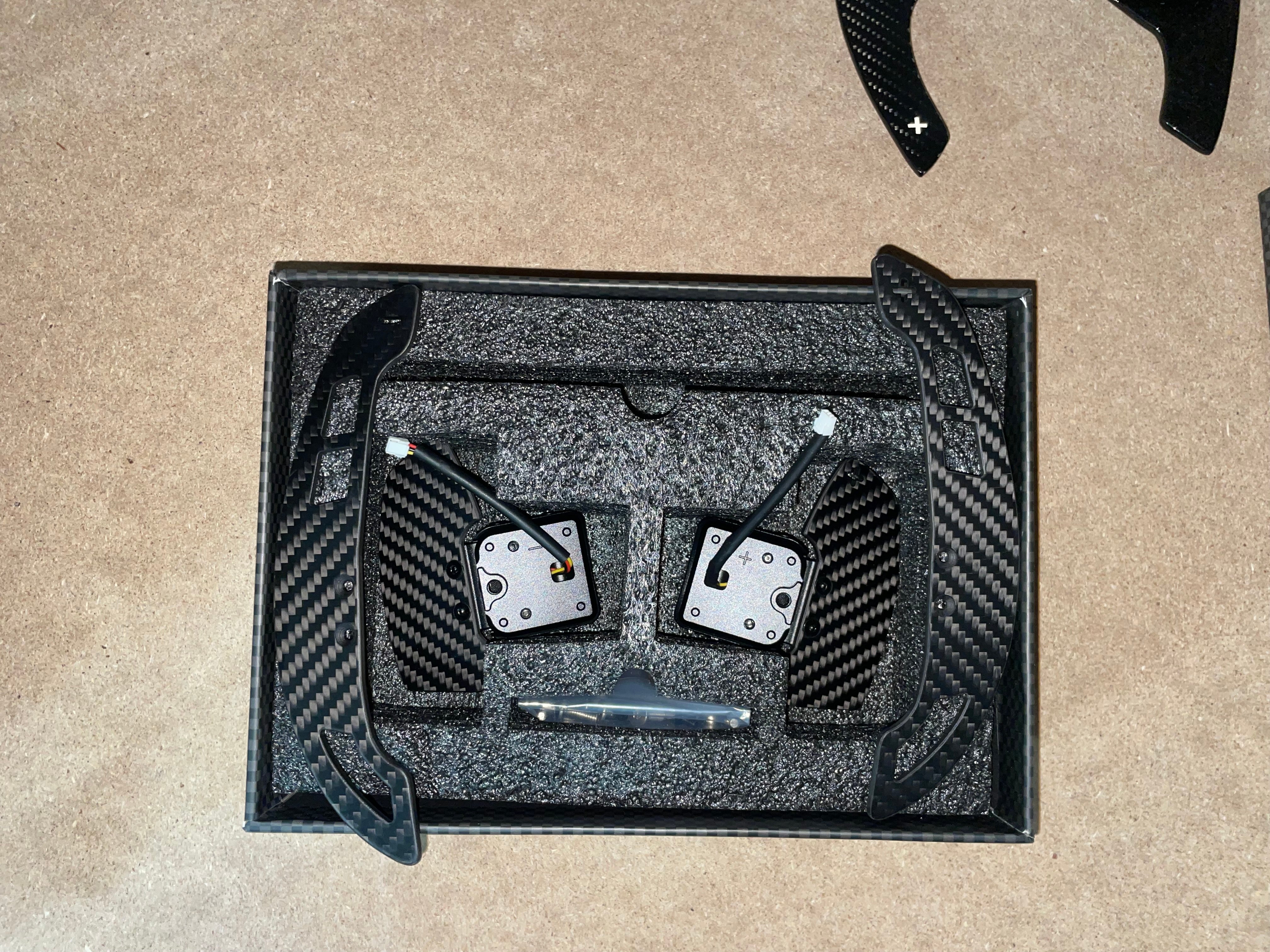 (In Stock)Audi B9 magnetic paddle shifters