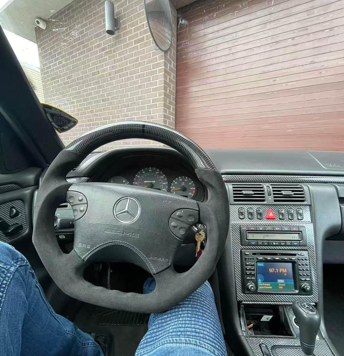 Mercedes Benz